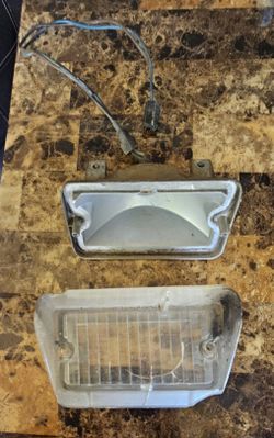 1970 Cutlass Supreme Set of Parking Lens And 1 Back