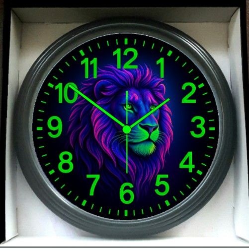 Black Light Lion Glow In The Dark Wall Clock New