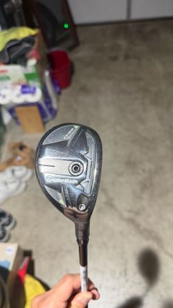 Taylor Made qi35 3 hybrid 19 degree 7 Stiff