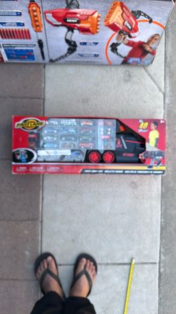 Fast Lane Truck 40-Car Carry Case 11 Die Cast Vehicles & Toys R Us Big Rig New🔥