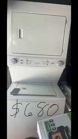 Vendo lavadora combo lavadora y secadora. Está en buenas condiciones los la saqué de la de la tienda me salió más de 2000 $ OK en Pagos yo entiendo pe