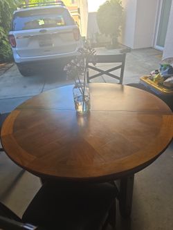Dinning Table