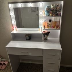 Vanity Desk 