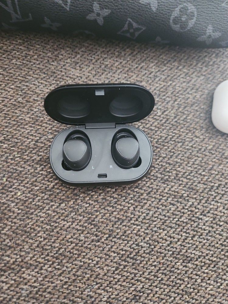 Samsung Gear IconX Ear Buds