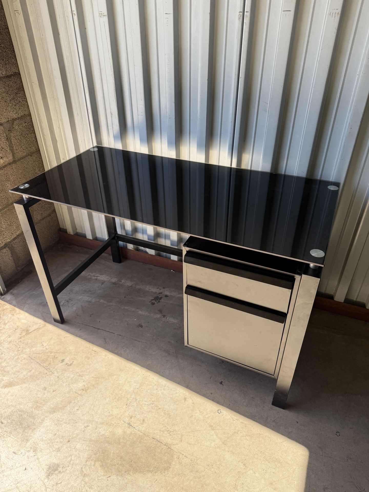 *Black Metal Desk with Glass Top!*