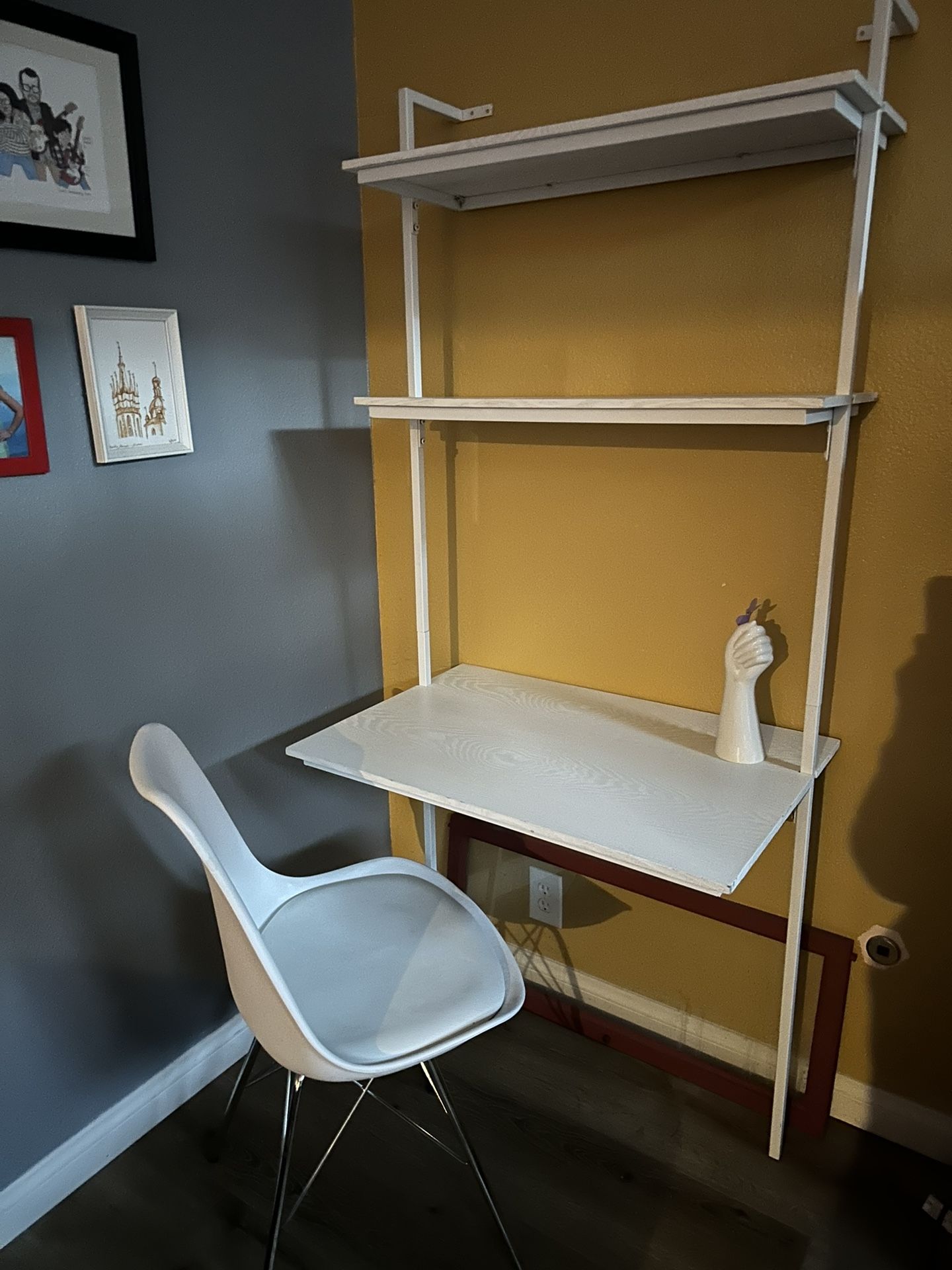 Modern Ladder Desk And Chair - $80