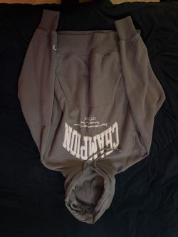 Champion hoodie men’s Medium