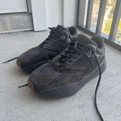 Yeezy Boost 700 Utility Black Men’s Size 9