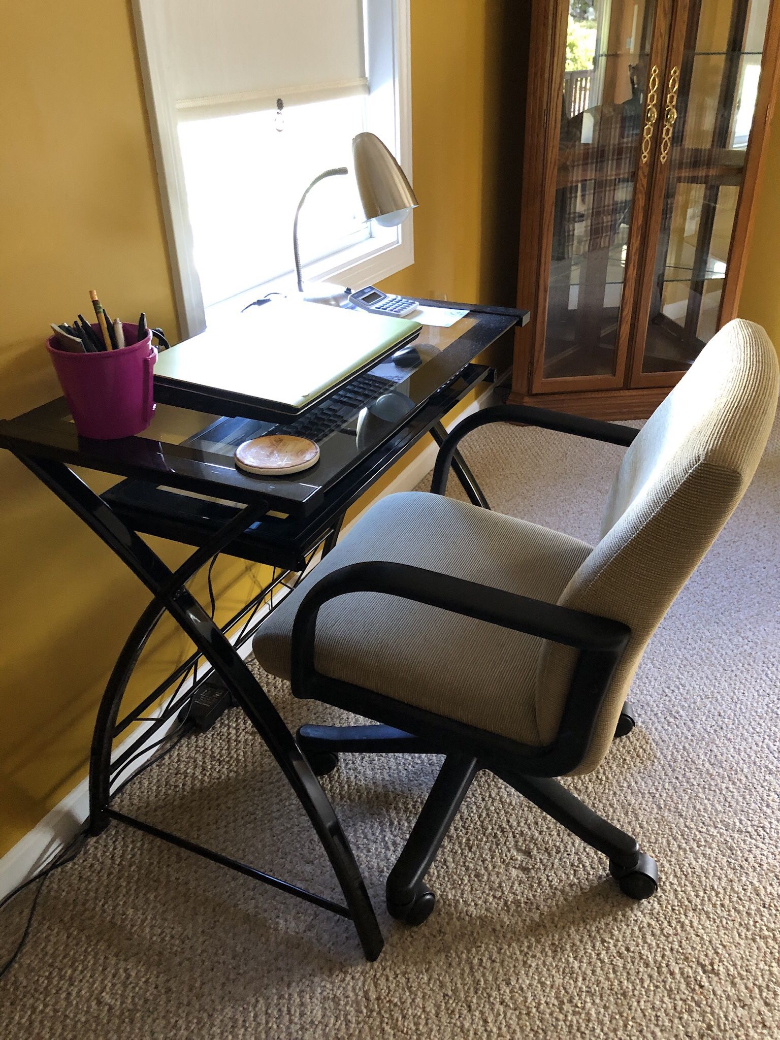 Desk And Chair, Like New, Items On Desk Not Included