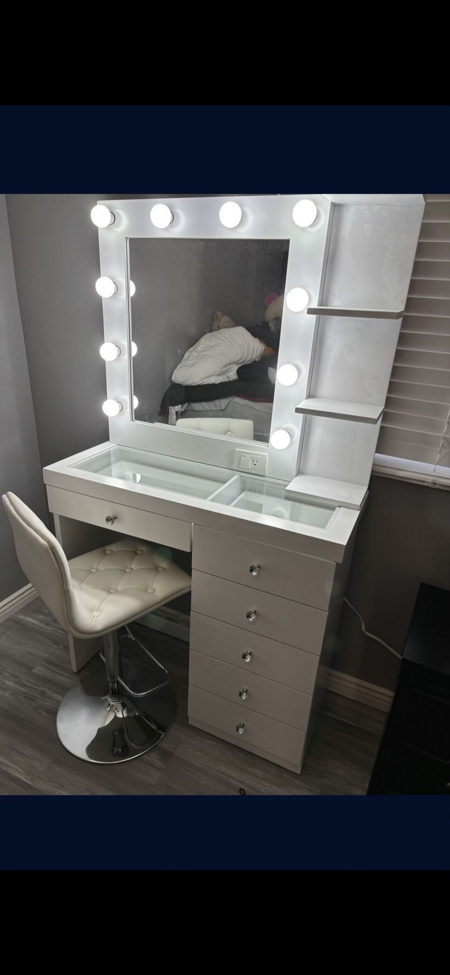 Makeup Vanity