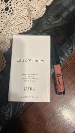 Perfume de mujer y  brillo labial los dos por 20 Nuevos de Jafra