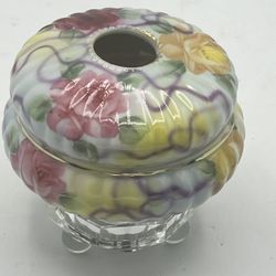 ANTIQUE VINTAGE HANDPAINTED HAIR RECEIVER VANITY ITEM W ROSES FLOWERS PORCELAIN   This antique vintage hair receiver is a unique addition to any colle