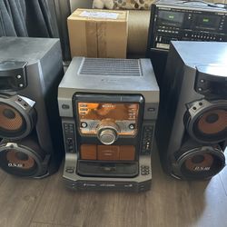 SONY LBT-ZX661 WITH SPEAKERS