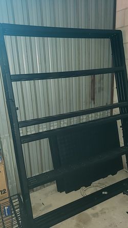 Queen bed solid base