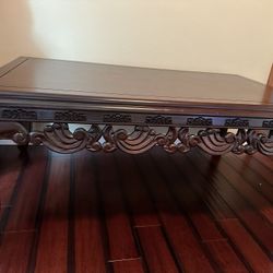 Leaving Room Table 