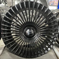 Forgiato Trimestre Monoblock 24x10 Glossy Black With XL Floating Cap 6x139.7 🔥🔥 🔥