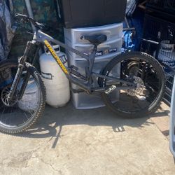 Mountain Bike 