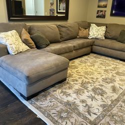 Sectional  Sofa Sleeper With Queen  Air Dream Matress And wool Carpet
