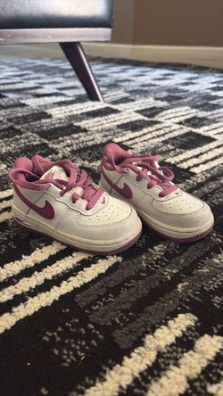 Air Force 1 size 6 toddler