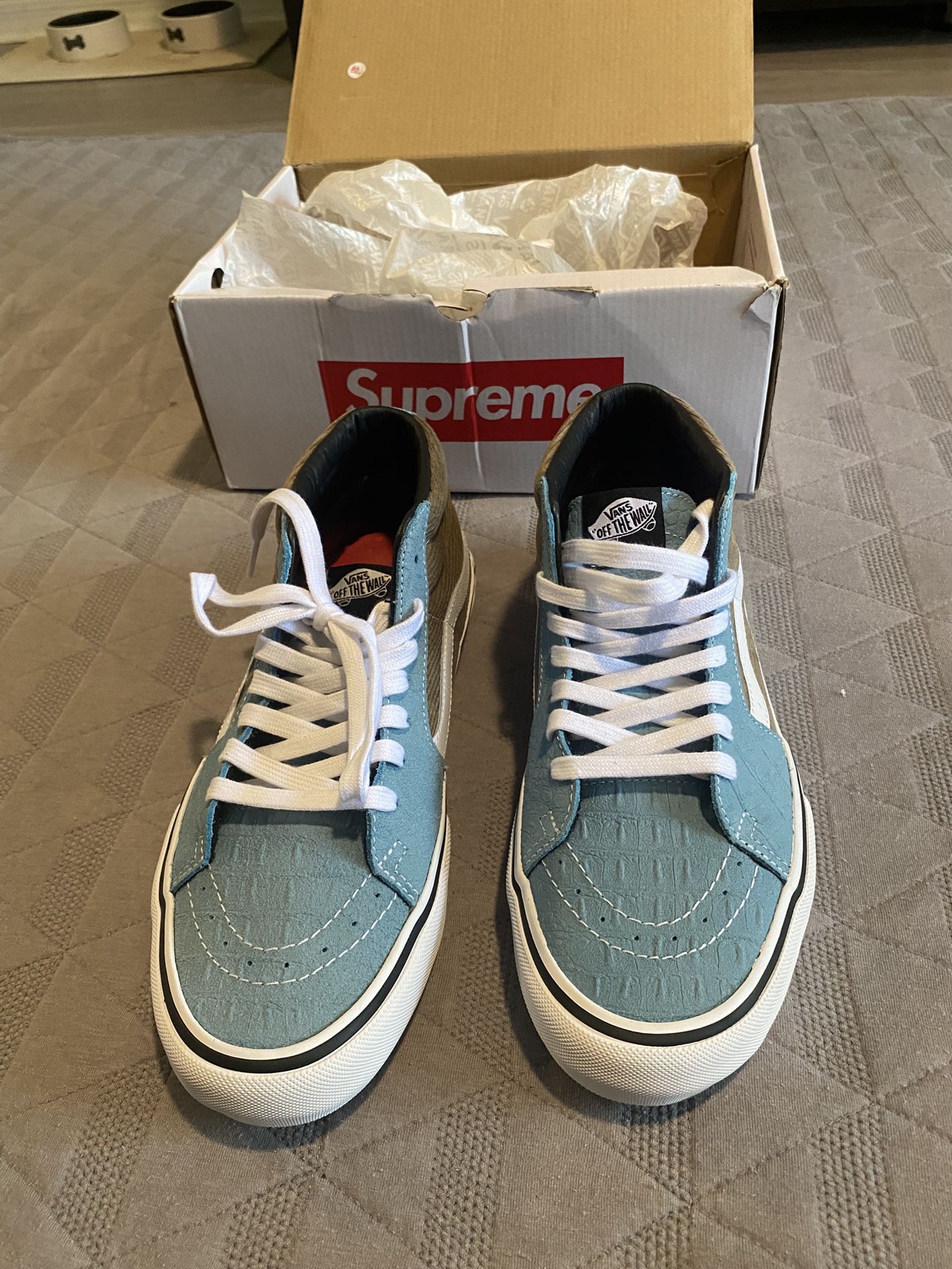 Supreme Vans Sk8 Mid