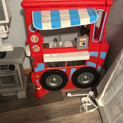 Play Food Truck