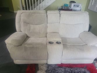 Clean Carpet, Rugs, Sofa, Mattress. Etc 