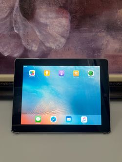 Apple iPad Black A1395 16GB Tablet 9.7” iOS 9 w/ Case - $29