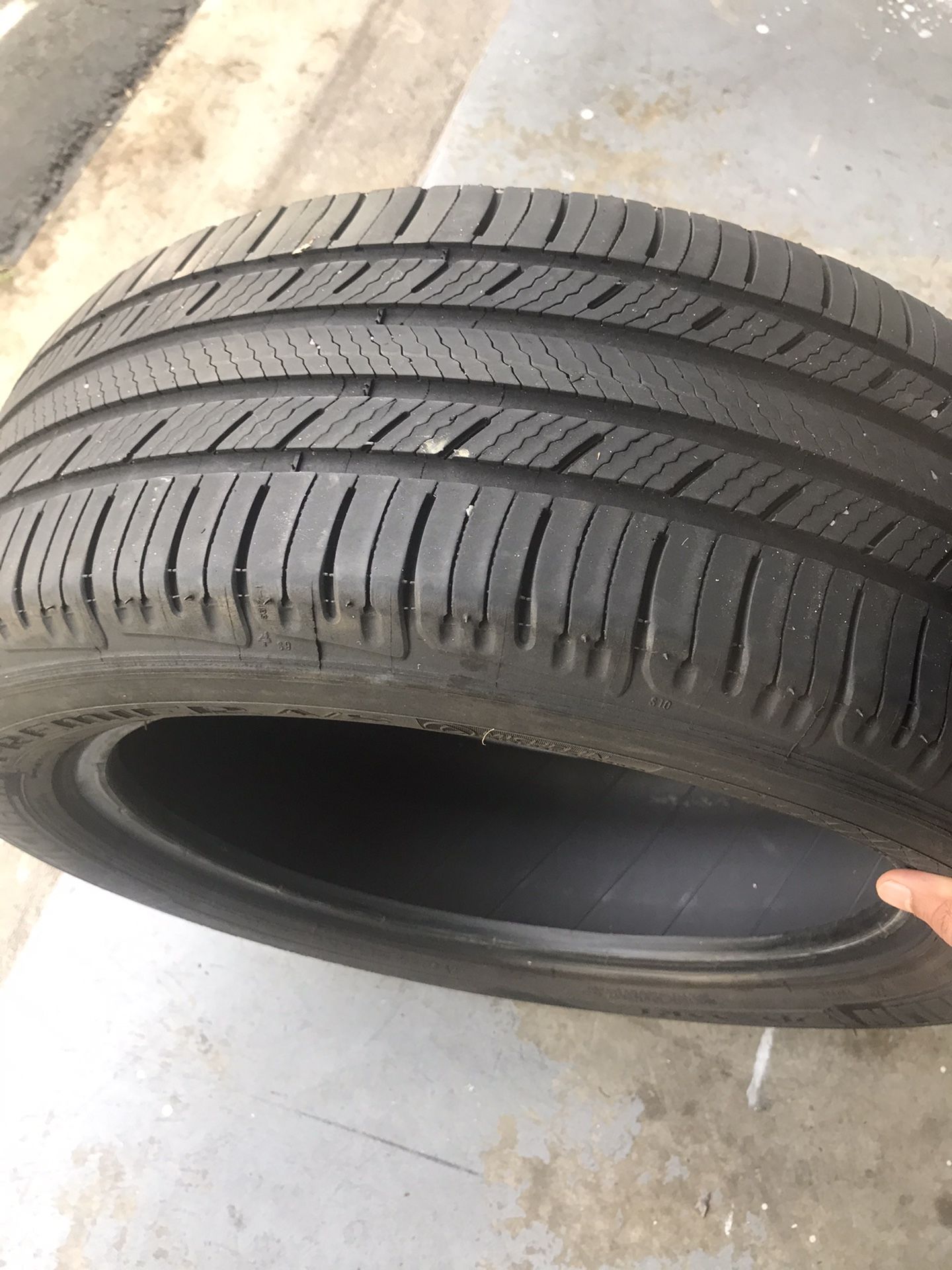 Tire 215-55-17