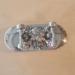 Chrome Skull Skateboard Themed Belt Buckle