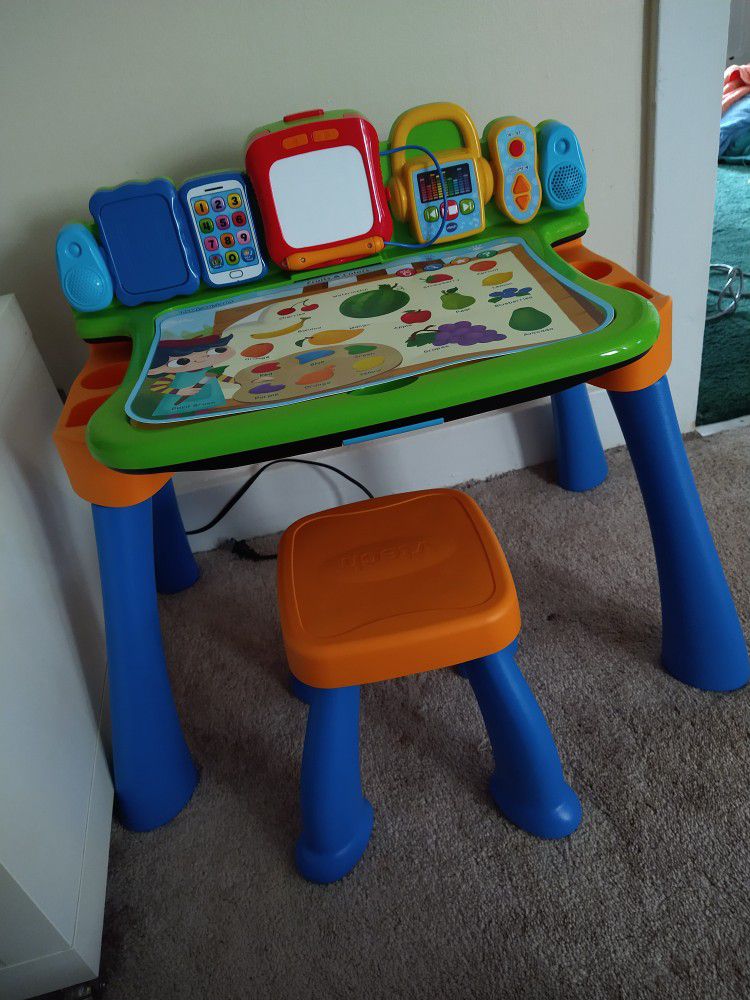 VTech Toddler Desk 