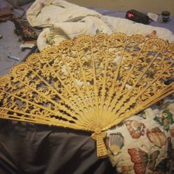 Gold Fan