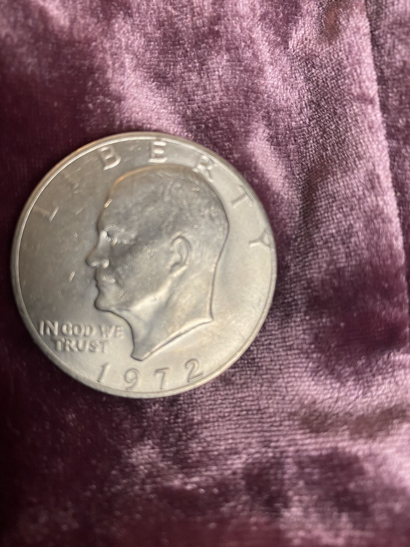 Vintage 1972 D One Dollar Liberty Eisenhower Coin Flying Eagle Rare  Authentic