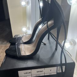 HEELS SIZE 5