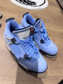 Air Jordan 4 University Blue