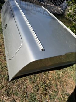 Camper shell , snug top