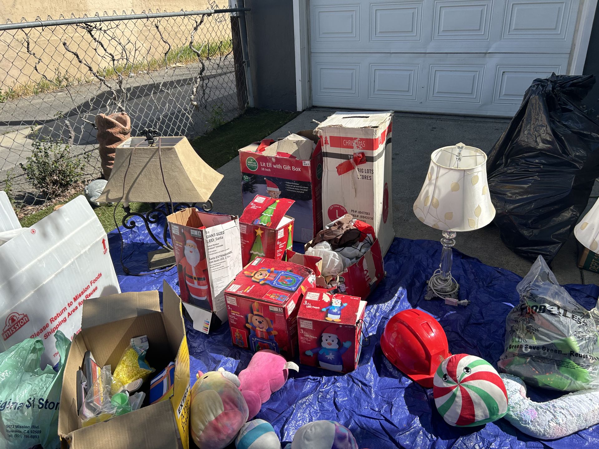 I have lot of Christmas de oration includes Christmas tree everything $70