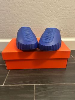 Nike Women's Mind 001