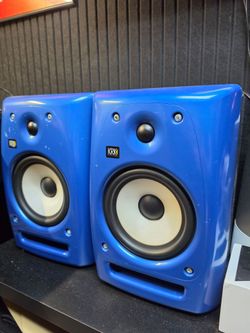 Rare blue krk6 rokit monitors