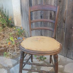 antique chair 