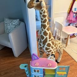 Mellissa Jirafe And Gabby Doll House FOR FREE