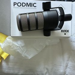 Rode PodMic 