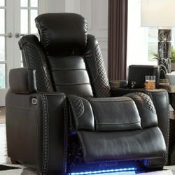 Party Time Power Recliner

