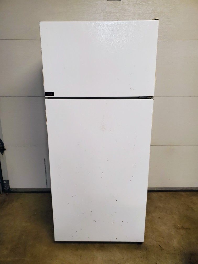 Roper By Whirlpool Refrigerator