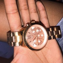 ⌚ Michael Kors Rose Gold Women’s Watch – Great Condition!