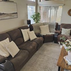 Free Excellent Sectional Couch Recliner 