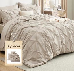 Bedsure King Size Comforter Set Beige - Bed in a Bag Bedding Set 7 Pieces, GentleSoft™ Pintuck Bed Set Gift for Family, All Season Down Alternative Co