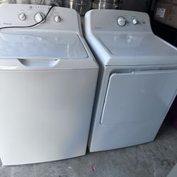 2022 Washer Anddryer Hot Point 