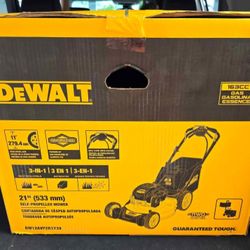Dewalt 163cc 21 inch gas self propelled 3 in 1 lawn mower Brand New