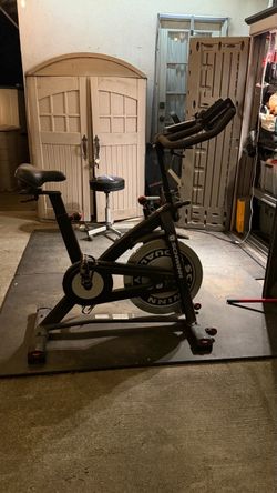 Schwinn Indoor Cycle / Stationary Workout Bike