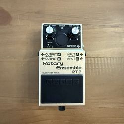 Boss Rotary Ensemble Guitar Pedal RT-2 MINT  
